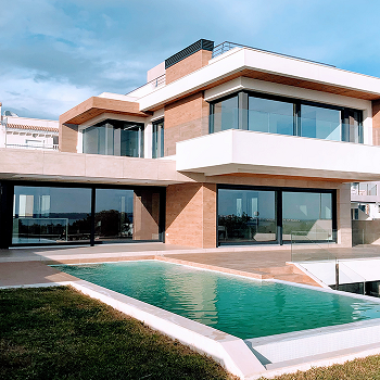 Houses & Rentals